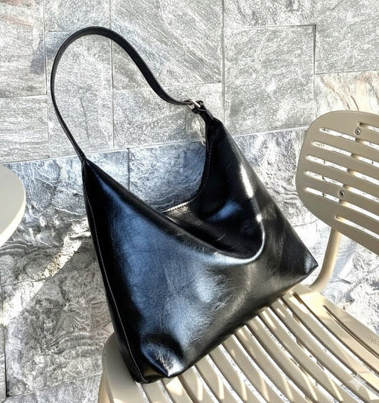 ELLA Strapped Tote - Black - Ella